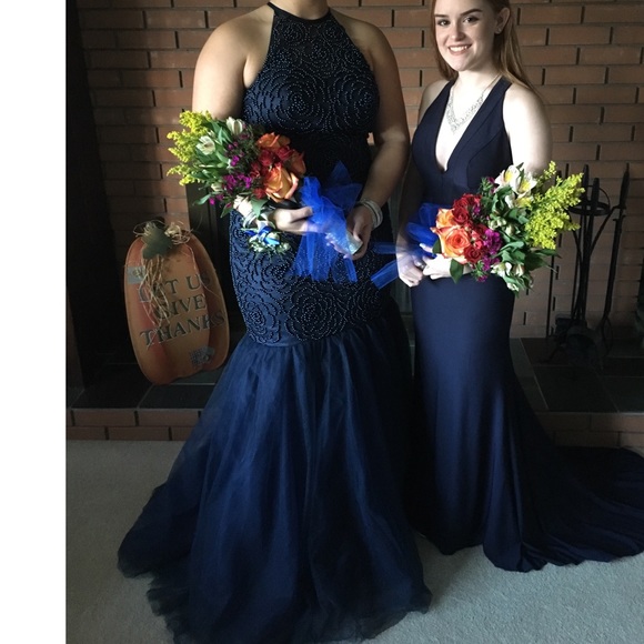 Navy Blue Prom/Homecoming Gown - Picture 3 of 3